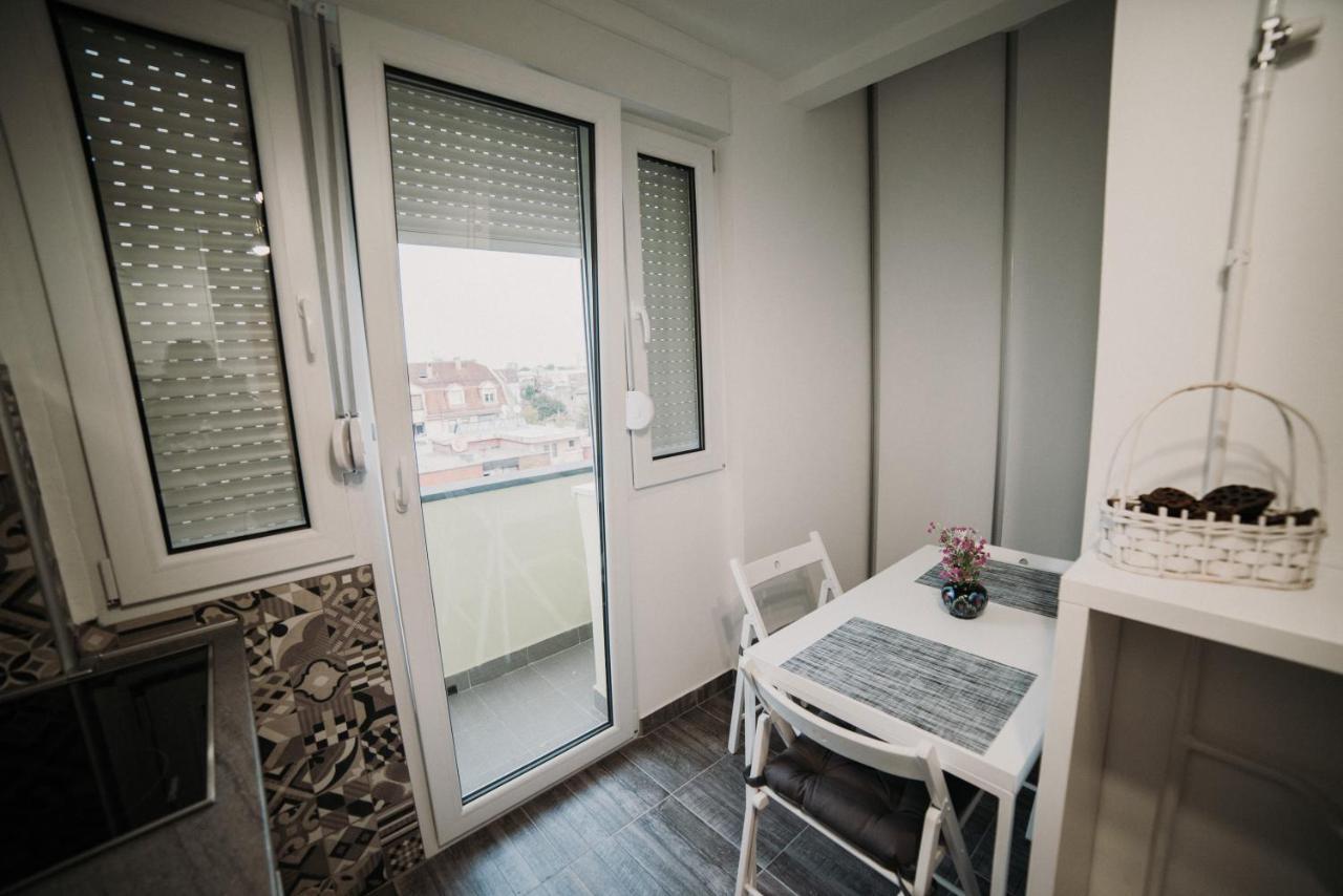 Modern Apartment Novi Sad Exterior photo